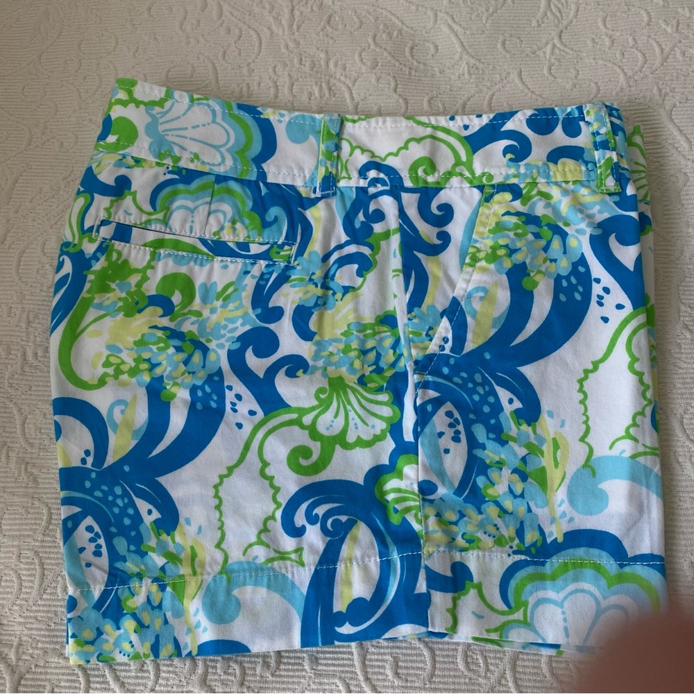 Lilly Pulitzer Callahan Short Size 4